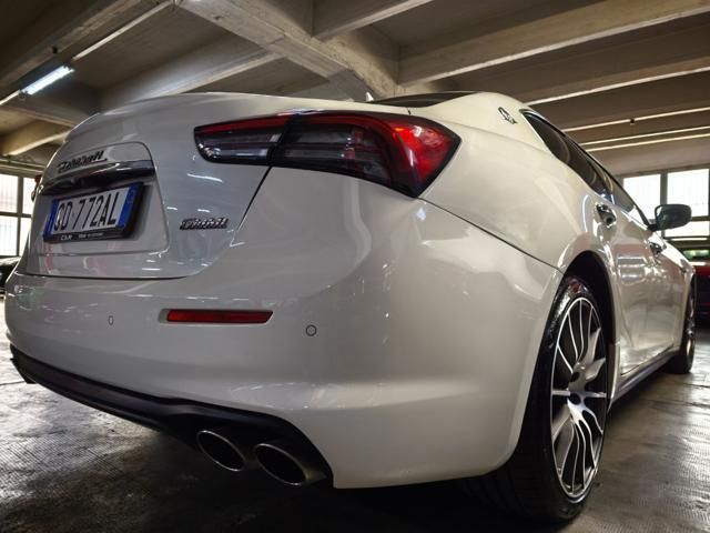 Maserati MASERATI Ghibli 3000 V6 DIESEL CV.250 CERCHI 20' imagem 3