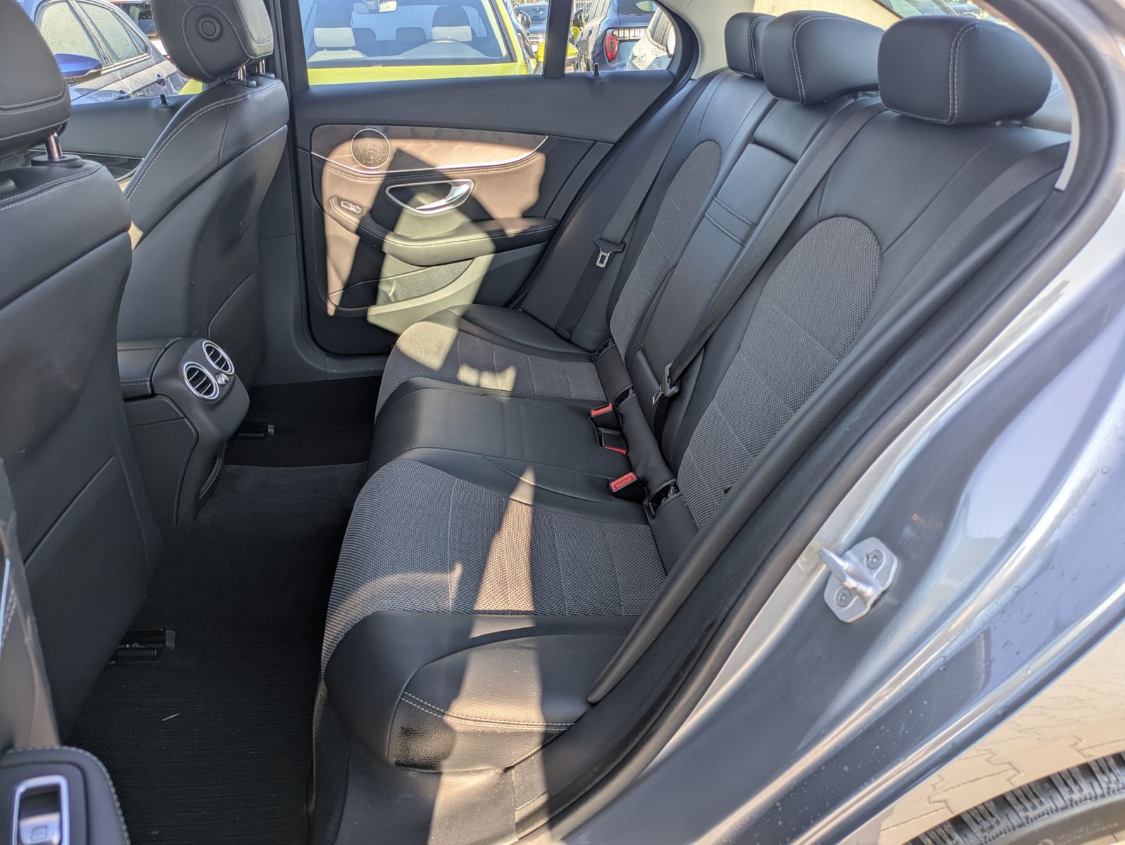 Fahrzeugabbildung Mercedes-Benz C 250 d BlueTec AVANTGARDE 4Matic ACC/KAM/LED