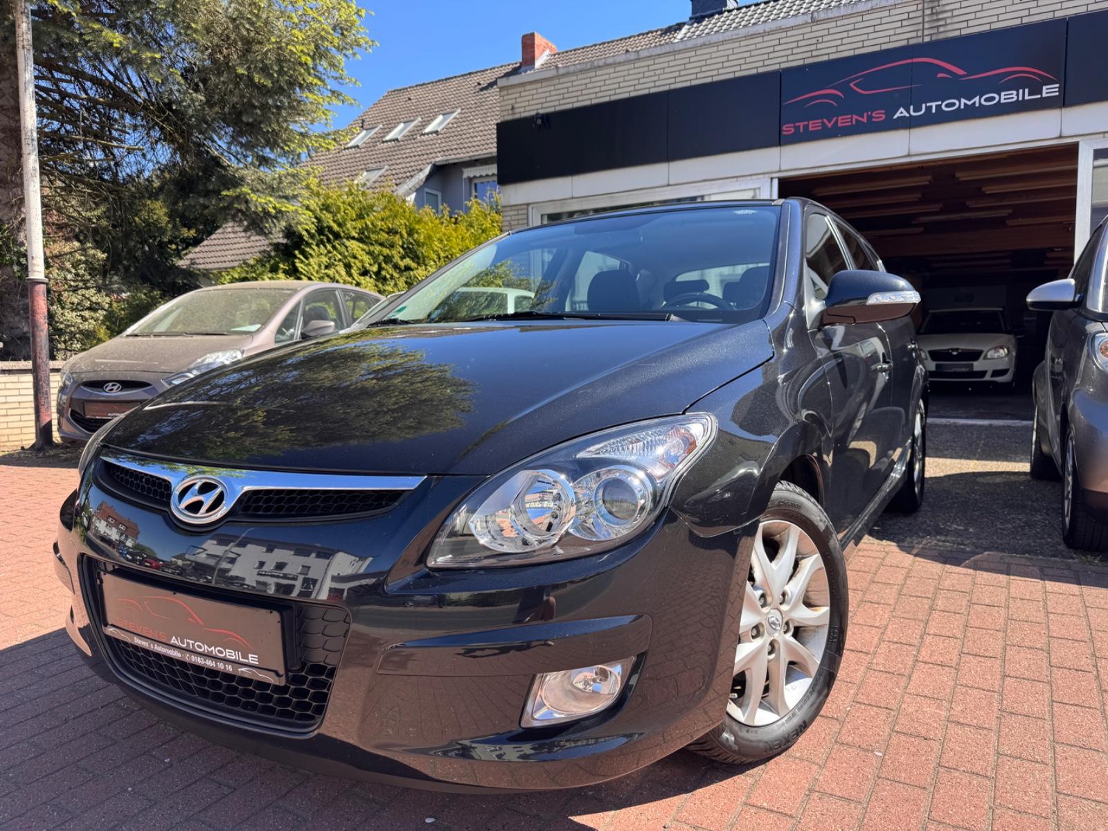 Hyundai i30 1.4 *Tempomat*Sitzhz*Pdc*Alus*Klimaautm.*
