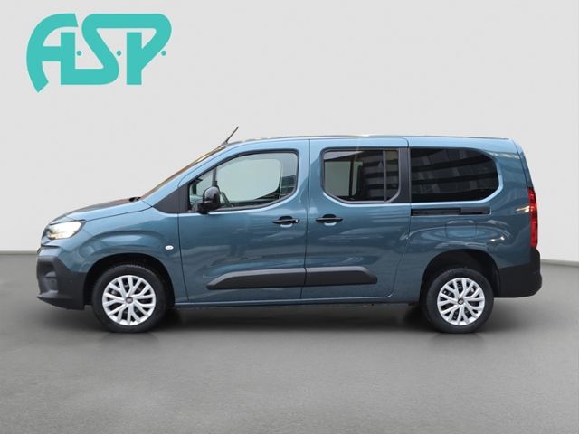 Fahrzeugabbildung Fiat Doblò 4 Kombi XL Rollstuhlgerecht Rollstuhlrampe