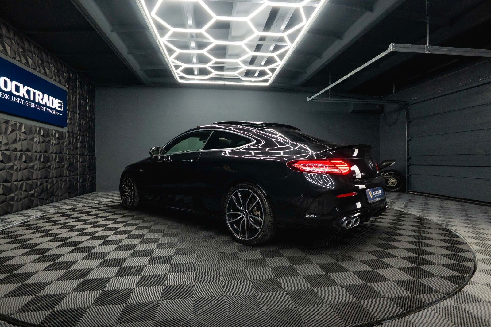Fahrzeugabbildung Mercedes-Benz C 43 AMG Coupe 4Matic*LED*Virtual*Pano*Burmester
