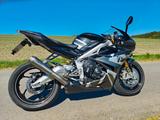 Triumph Daytona Moto2 765 - TRIUMPH DAYTONA 765 MOTO2