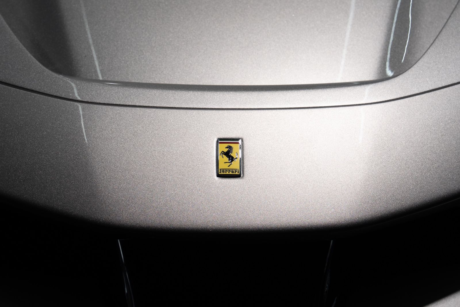 Fahrzeugabbildung Ferrari SF90 Spider FULL CARBON/LIFT/PAINTED SHIELDS