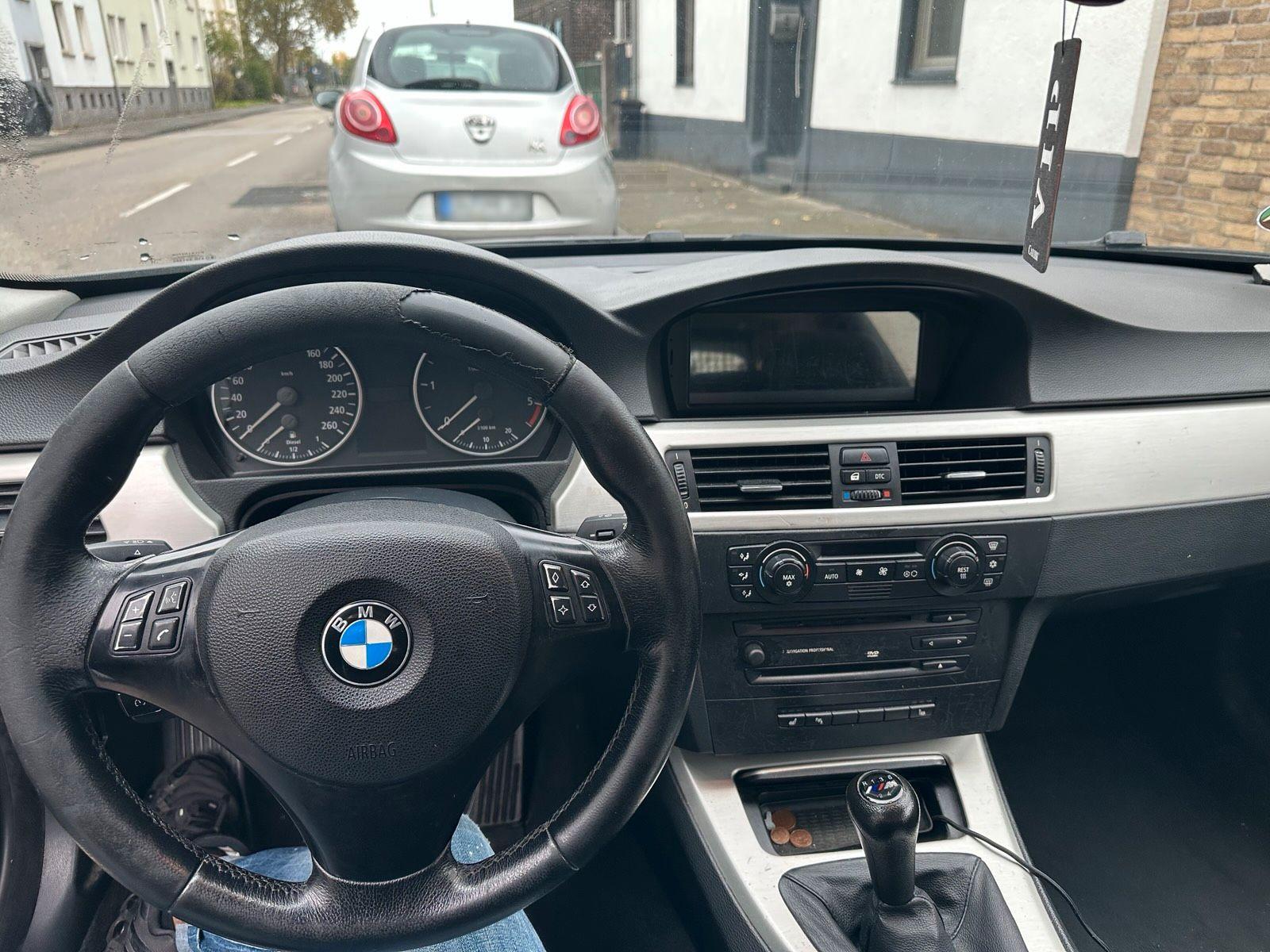 BMW 320 2006 — engine 136 HP (100kW)
