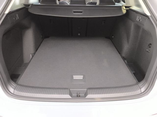 Fahrzeugabbildung Volkswagen Golf Variant 2.0 TDI DSG Goal AHK GJR NAVI AREA-