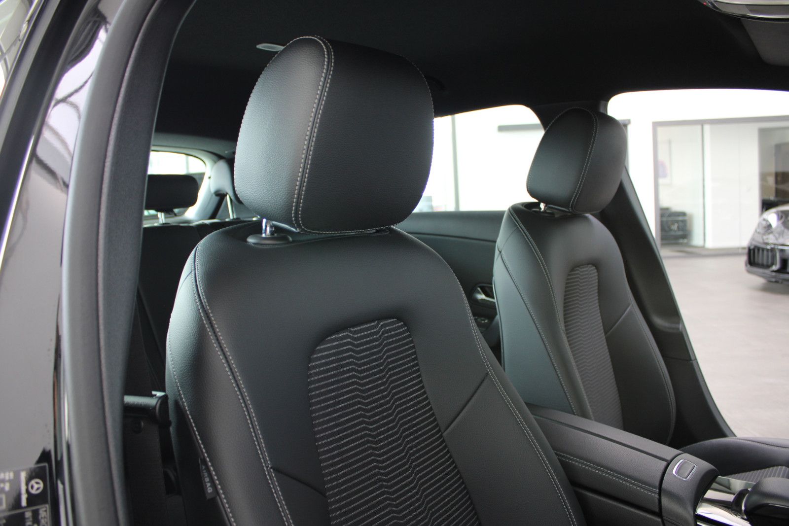 Mercedes-Benz A 250e PROGRESSIVE MBUX NAVI KAMERA LEDER foto 15