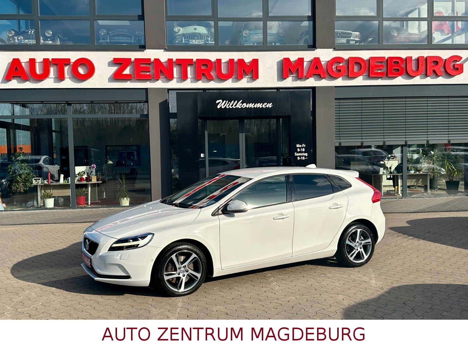 VOLVO V40
