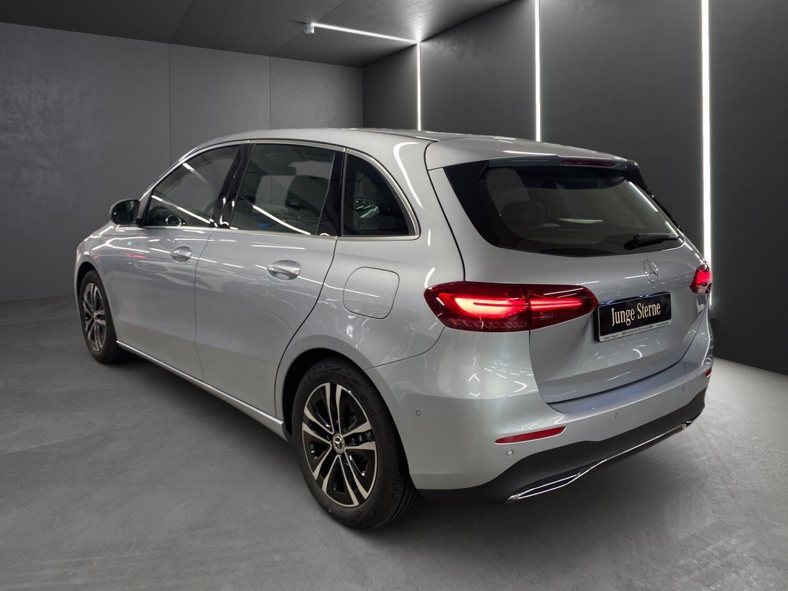 Fahrzeugabbildung Mercedes-Benz B 200 Progressive*AHK*Totwinkel*360°*LED*CarPlay