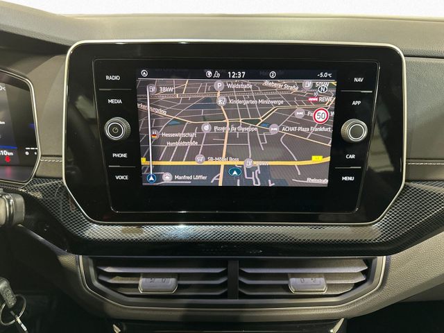 T-Cross 1.5 TSI DSG R LINE IQ.LIGHT+AHK+NAVI+ACC