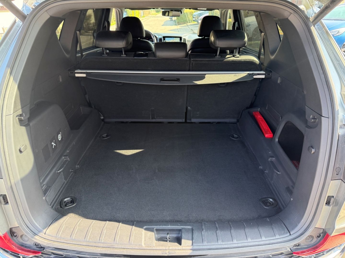 Fahrzeugabbildung KGM Rexton 2.2 AWD AT Sapphire Leder+SHZ+LHZ+Kamera