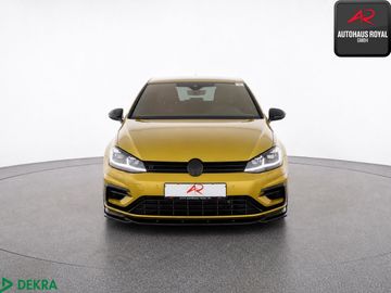 Volkswagen Golf - 8