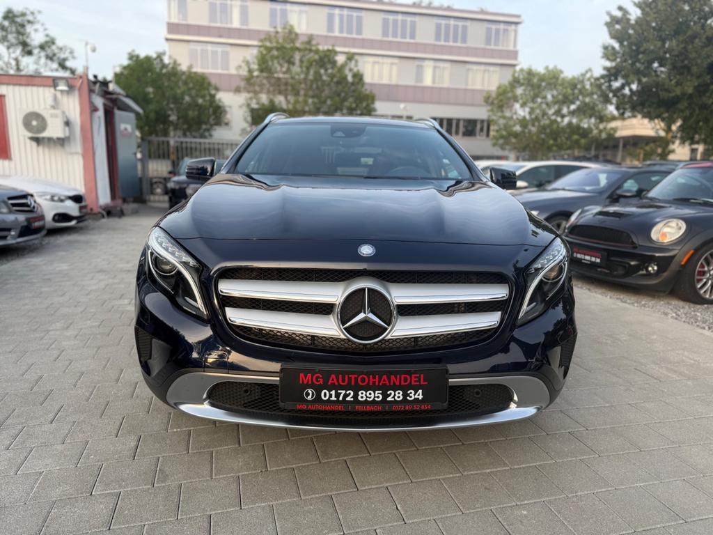 Mercedes-Benz GLA 200