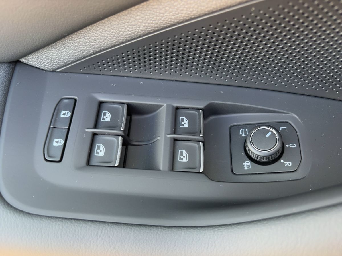 Volkswagen Passat Variant - Bild 14