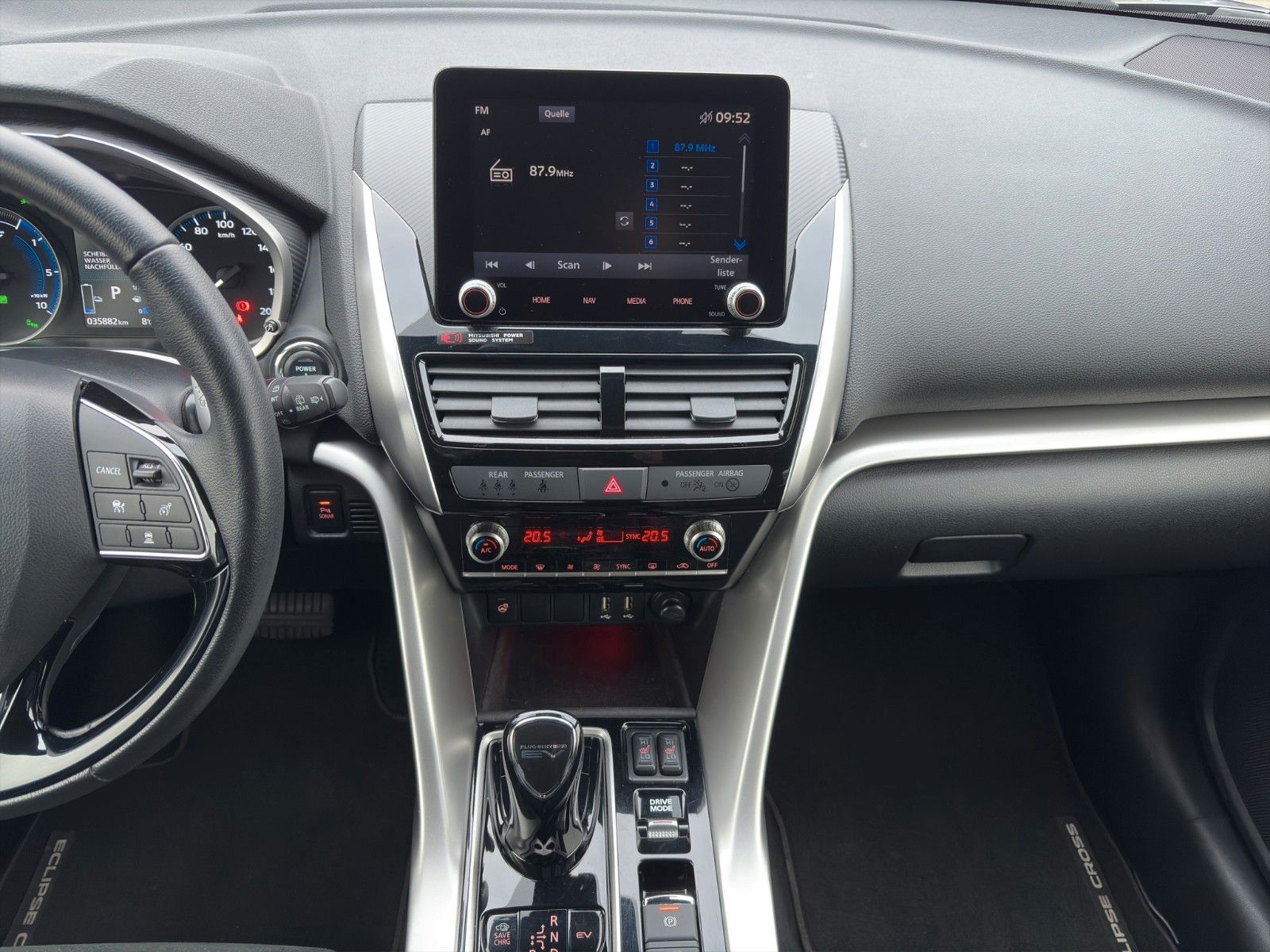 Fahrzeugabbildung Mitsubishi Eclipse Cross 2.4 PHEV 4WD   Select Tieflegung