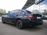 BMW 330e M Sport AdapLED AHK LiveProf DAB DrivAS - BMW 3er Reihe: Limousine