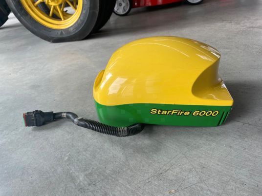 John Deere StarFire 6000