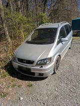 Opel Zafira OPC 2.0l z20let - Opel Zafira aus 2004: 2.0
