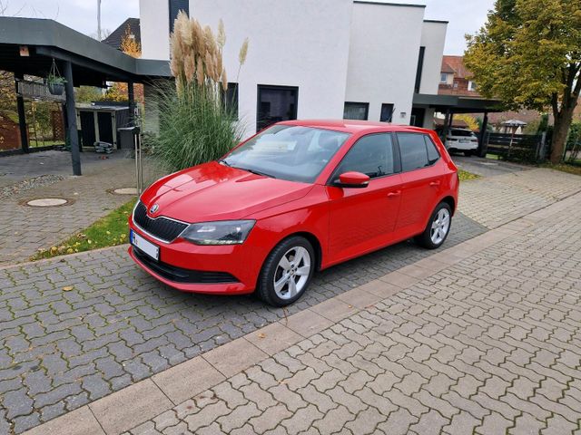 Skoda Fabia 1.0l MPI TÜV neu DAB Top Zustand Tau...