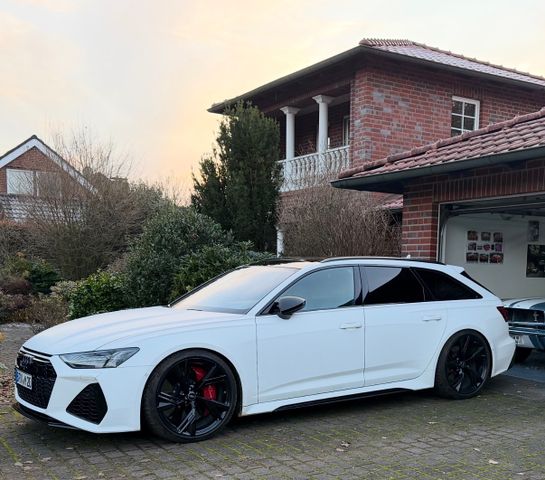 AUDI RS6 4.0 TFSI tiptr. quattro -