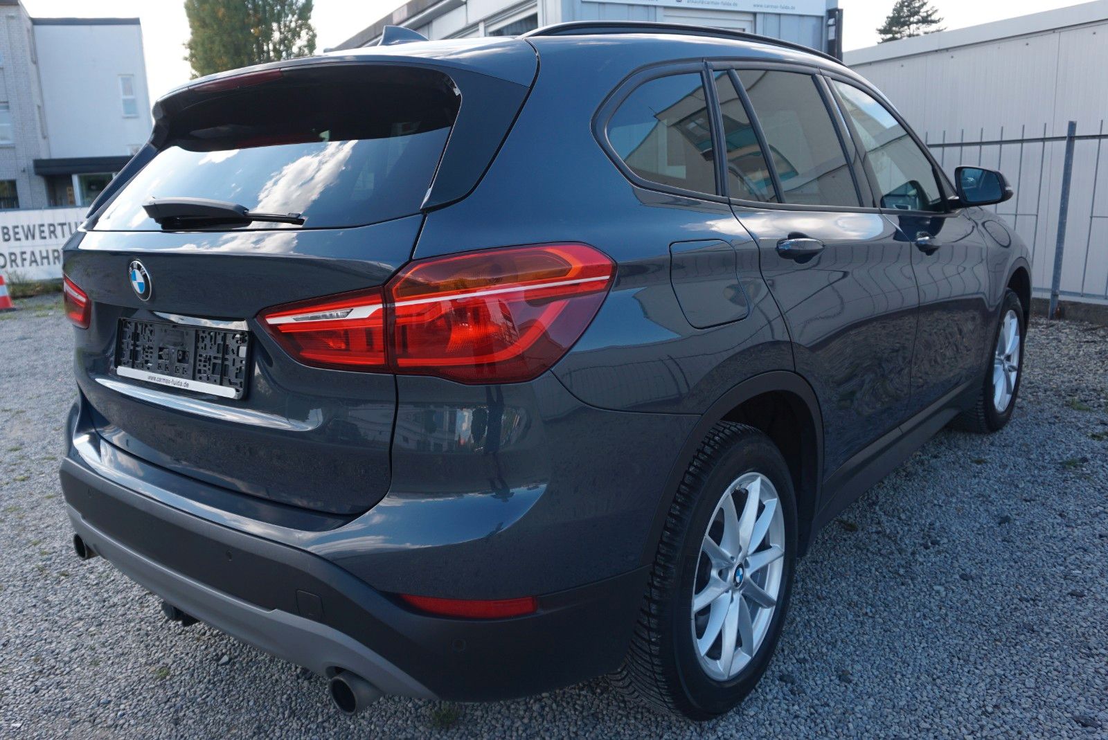 Fahrzeugabbildung BMW X1 xDrive 20i Advantage,PDC,Automatik,Scheckheft