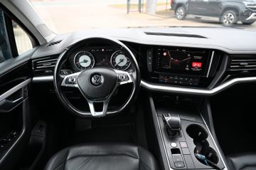 Volkswagen Touareg - 12