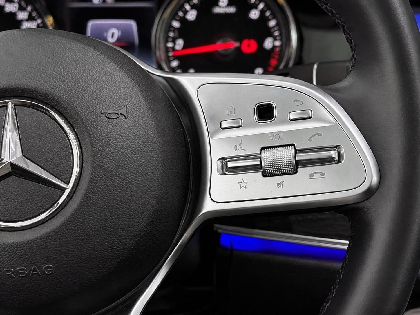 Mercedes-Benz CLS 220 *1. Hand + LED + Ambiente*