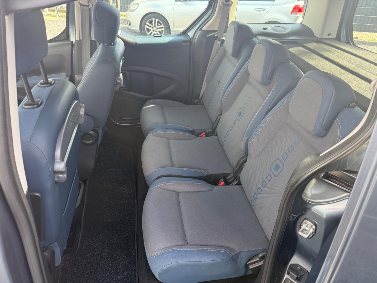 Citroën Berlingo Kombi Multispace *AHK*SHZ*1.Hand,TÜVneu