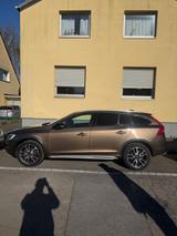 Volvo V60 Cross Country D3 - - Volvo V60 Cross Country von privat