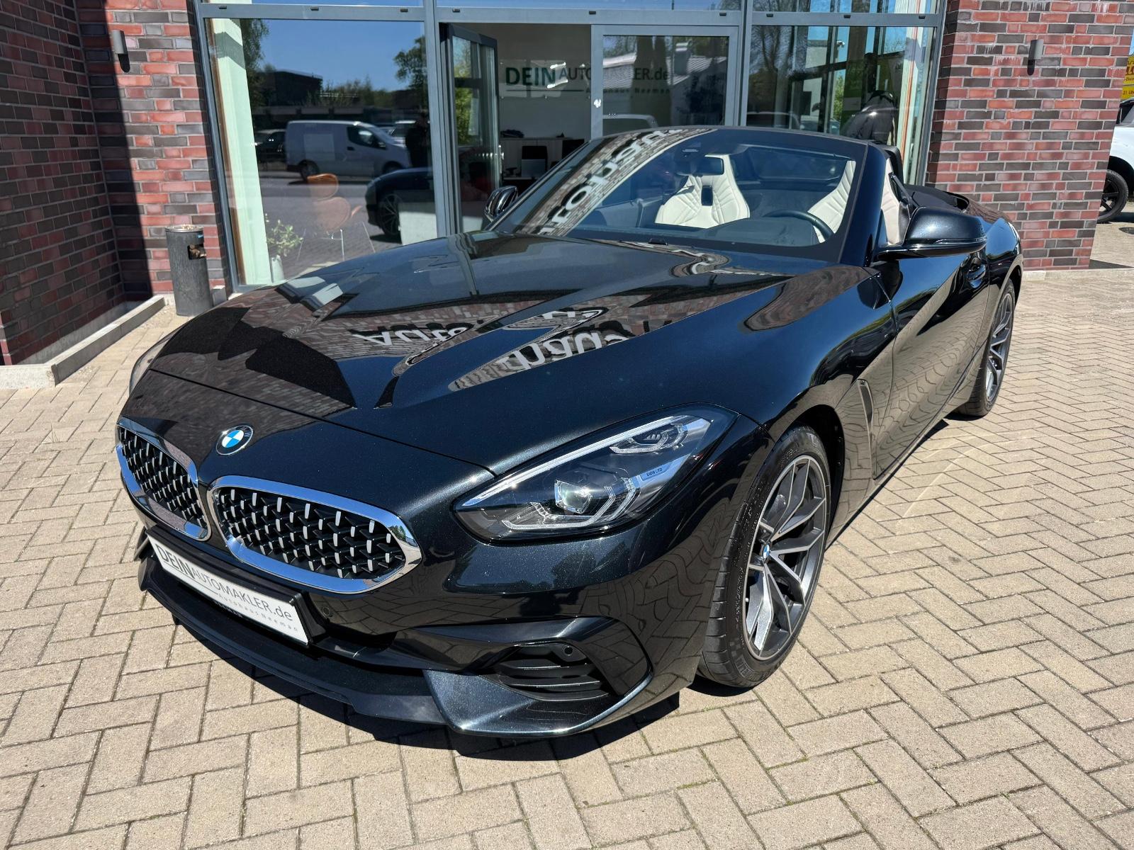 BMW Z4 Roadster sDrive 30 i Sport Line *HUD*Leder*