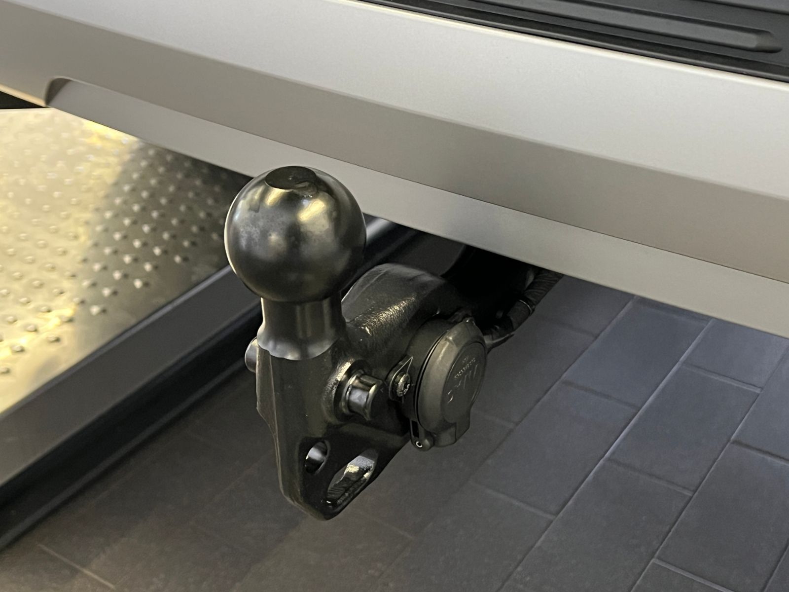Fahrzeugabbildung SKODA Elroq 85 *AHK,Wärmepumpe,KESSY*