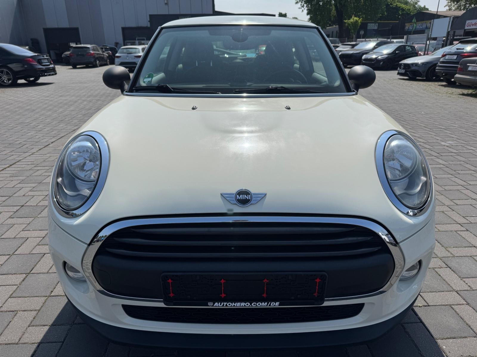 MINI ONE Mini 3-trg. One; PDC;BLUETOOTH;