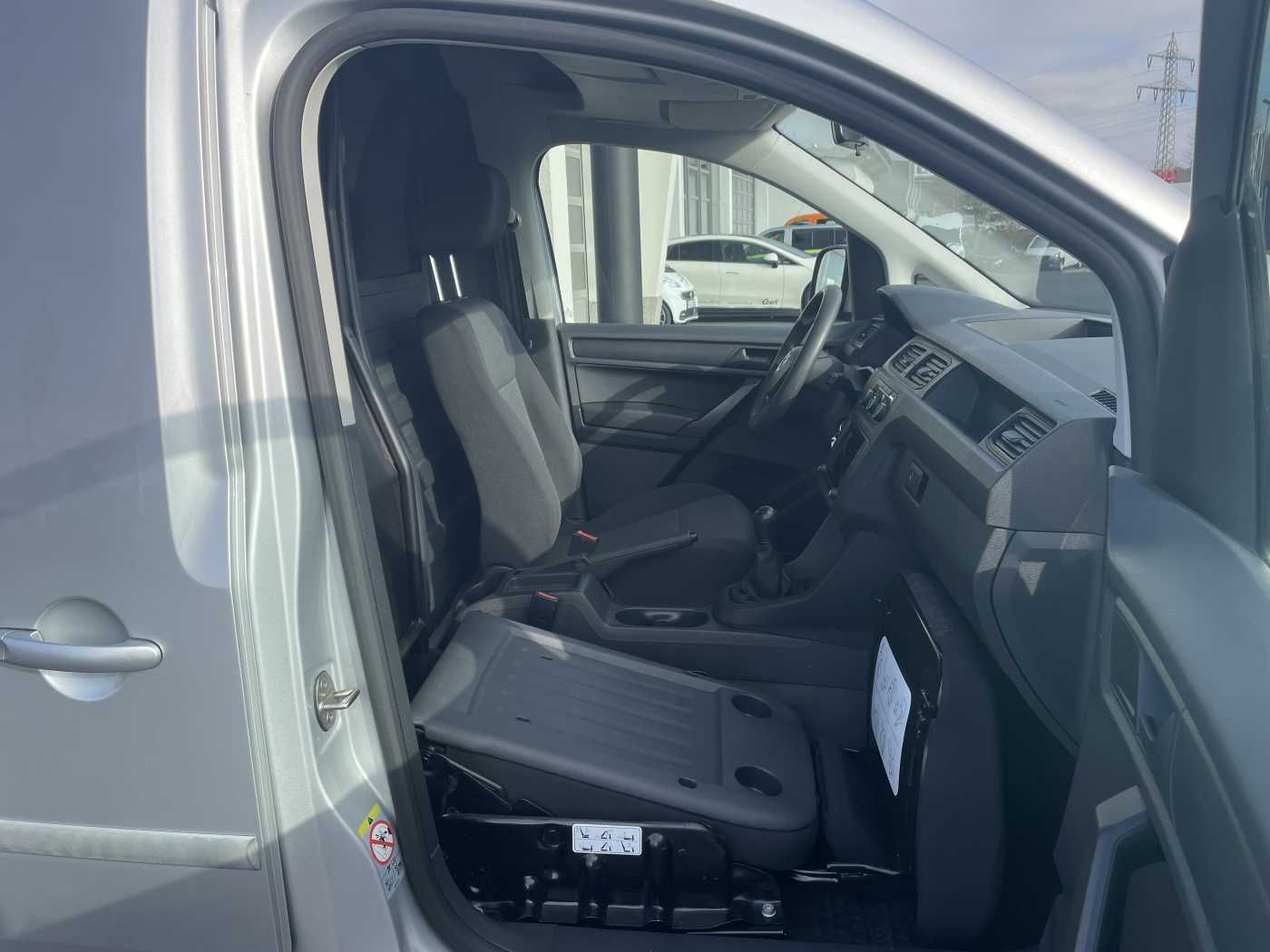 Fahrzeugabbildung Volkswagen Caddy 2.0 TDI Klima Navi SHZ Trennwand klappbar