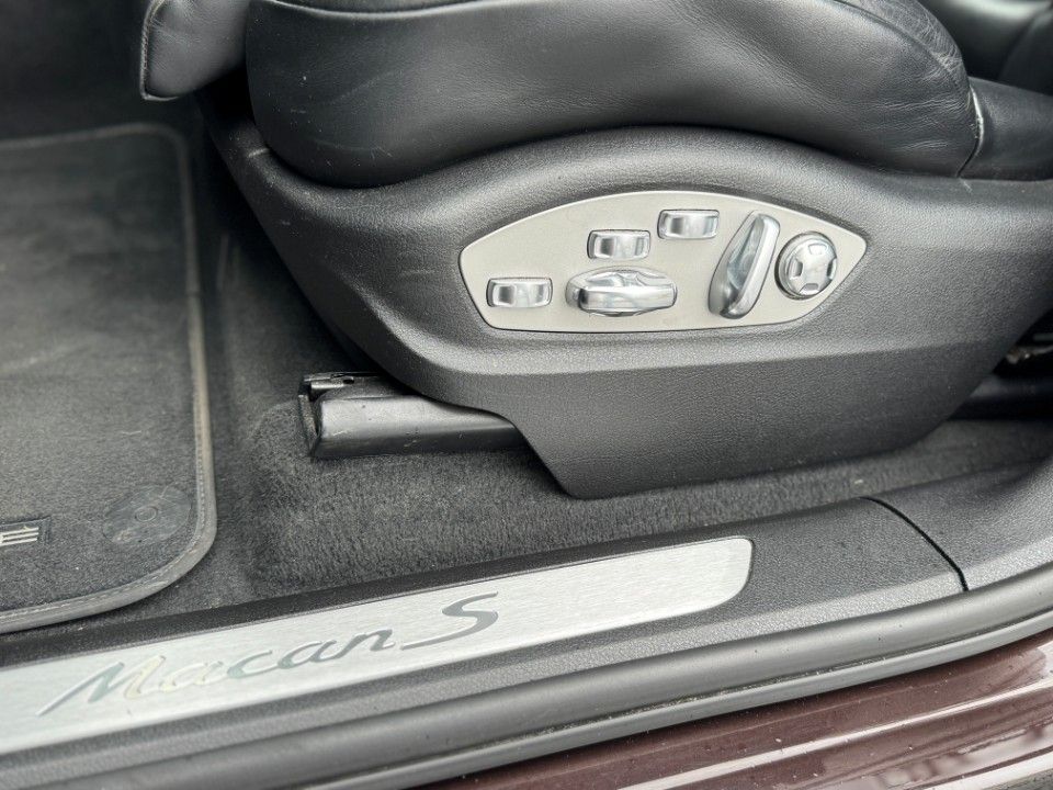 Fahrzeugabbildung Porsche Macan S 18er Pano Bi-Xenon PDLS DAB+ ...