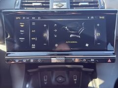 Fahrzeugabbildung DS Automobiles DS 7 BlueHDI 130 Aut. OPERA LEDER Panoramadach