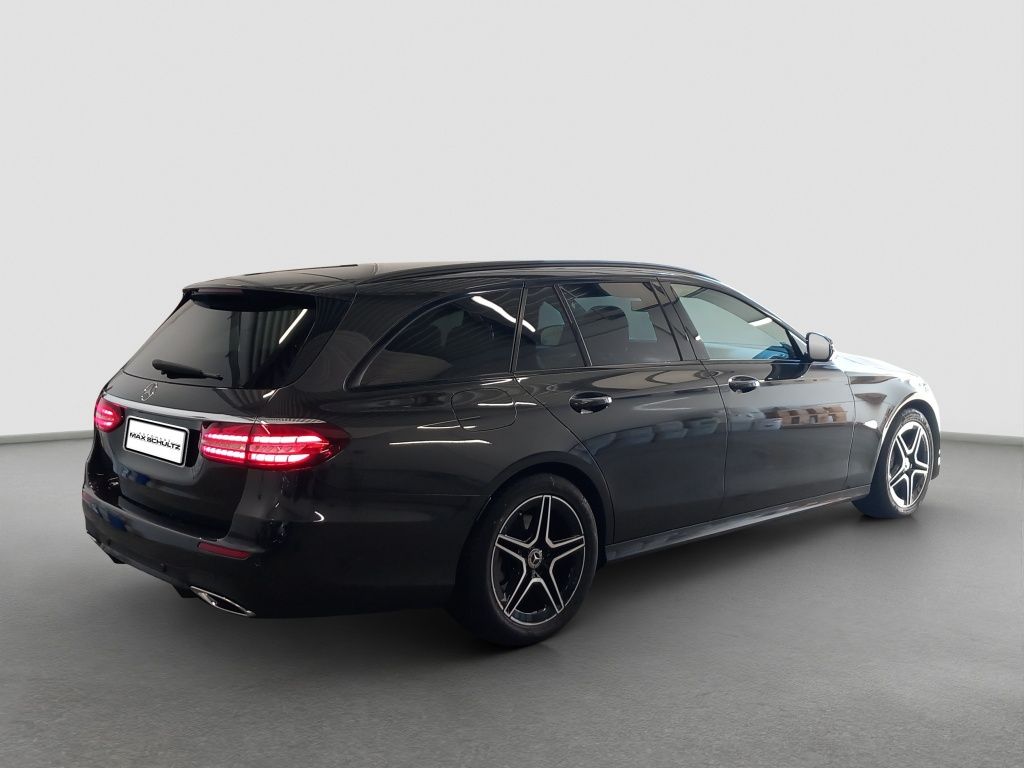 Fahrzeugabbildung Mercedes-Benz E 400 d 4MATIC T-Modell AMG Line*Night Paket*360