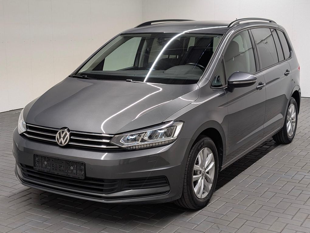 Image of Volkswagen Touran
