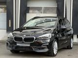 BMW 218 Gran Tourer Sport Line 7-Sitze LED Navi AHK - BMW 218 Gran Tourer aus 2022