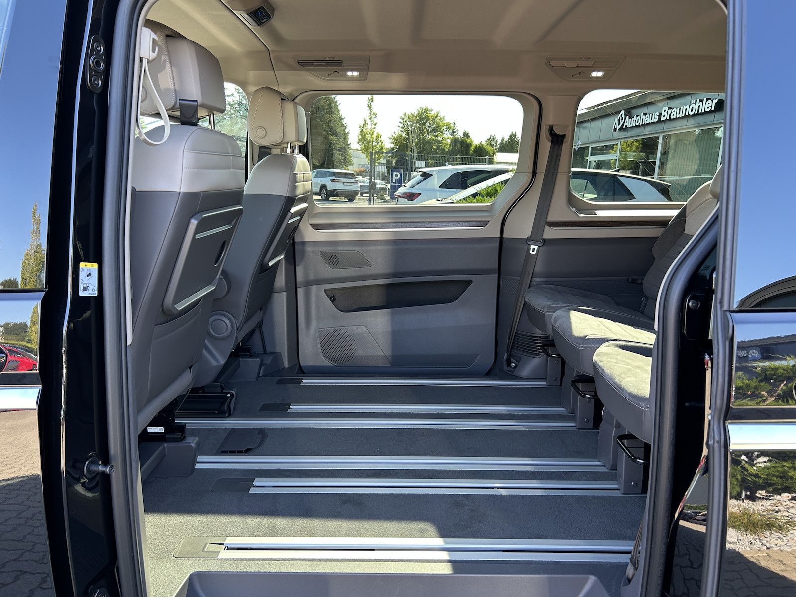 Volkswagen T7 Multivan 2.0 TDI DSG Style lang AHK Kamera foto 20