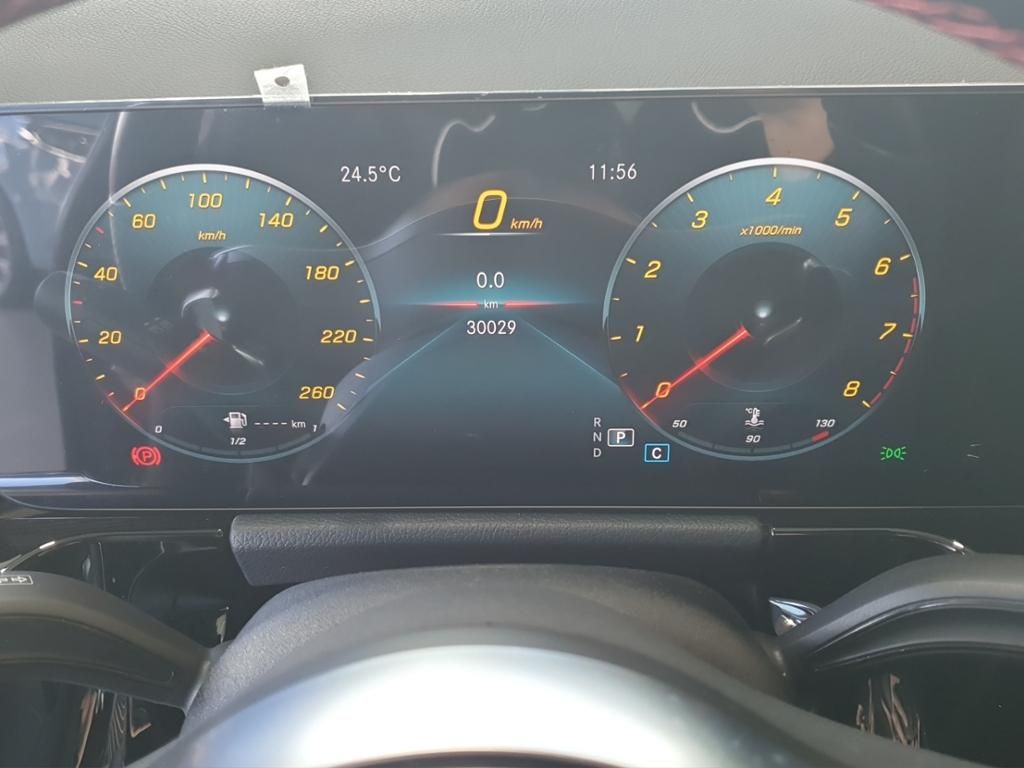 Fahrzeugabbildung Mercedes-Benz GLA 200 AMG*Night*LED*KeyLess*SpurH*ParkAss*RFK