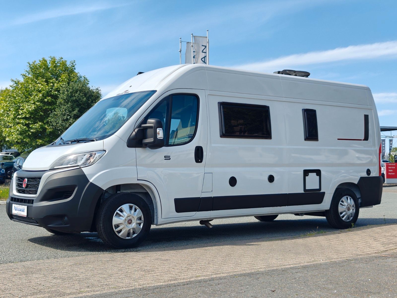 Fahrzeugabbildung Roller Team Livingstone 5 - Doppel-Etagenbett, SAT, TV -