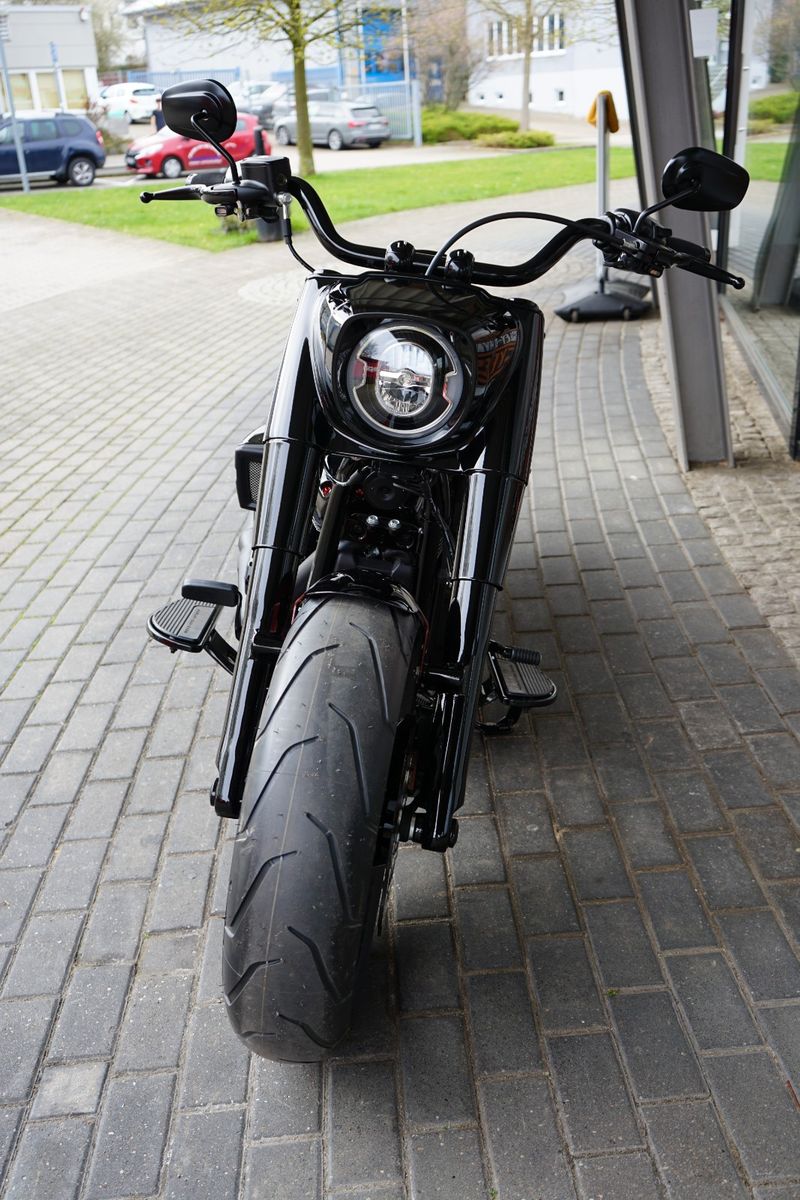 Fahrzeugabbildung Harley-Davidson Fat Boy 117 - MY2025 - Custombike - Neufahrzeug