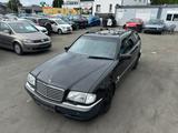 Mercedes-Benz C 240 Automatikgetriebe - gebrauchte Mercedes-Benz C 240 aus dem Jahr 1998