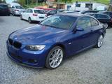BMW 330 Baureihe 3 Coupe 330i - BMW 330 aus 2009