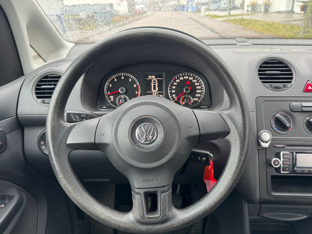 VW Caddy 10