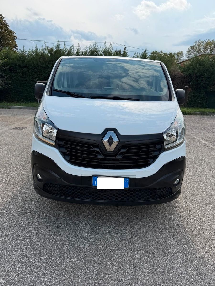 Renault Trafic - 1