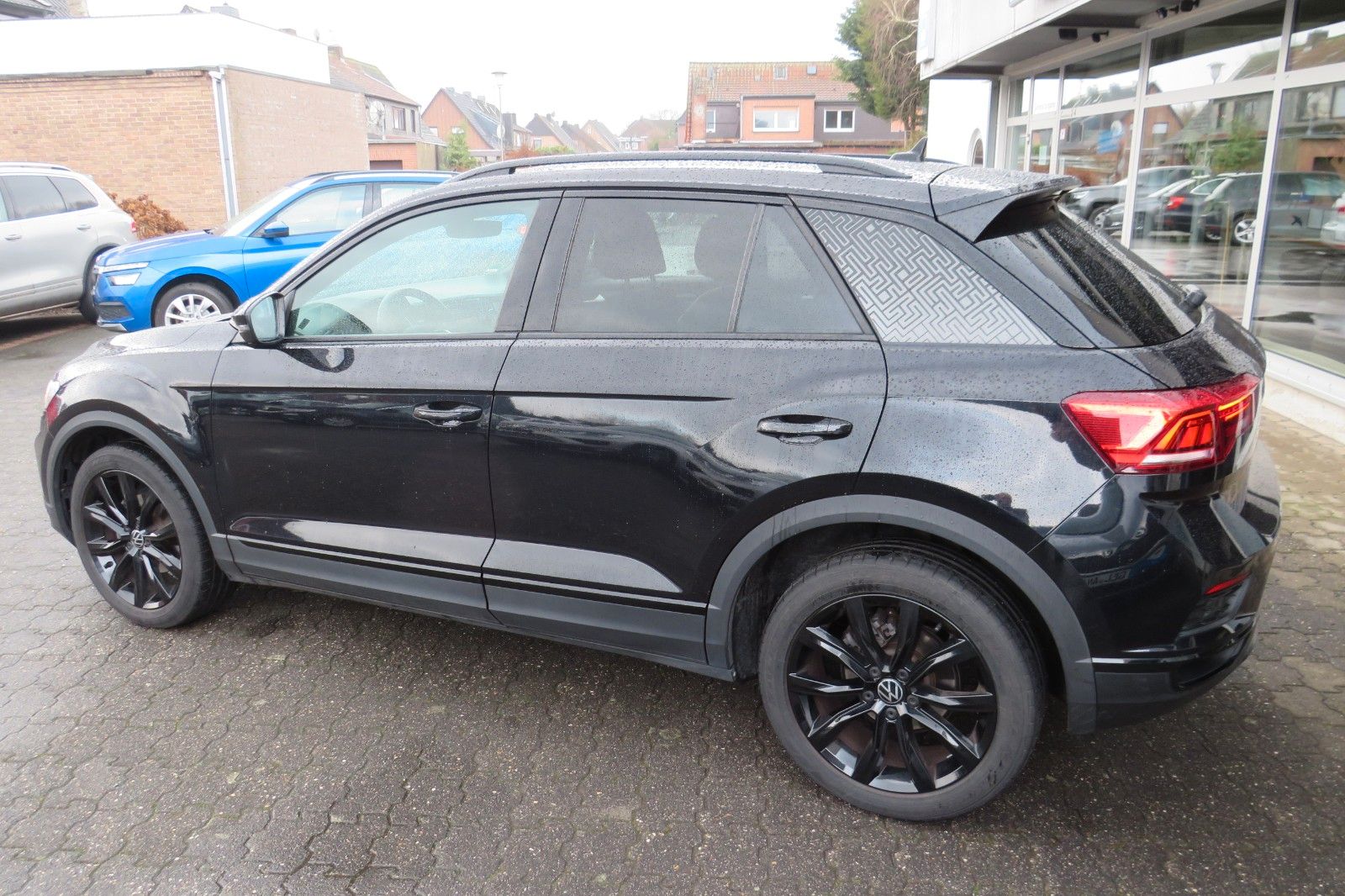 Fahrzeugabbildung Volkswagen T-Roc Sport DSG NAVI 18`SITZH. PDC DIGITAL-COCKP