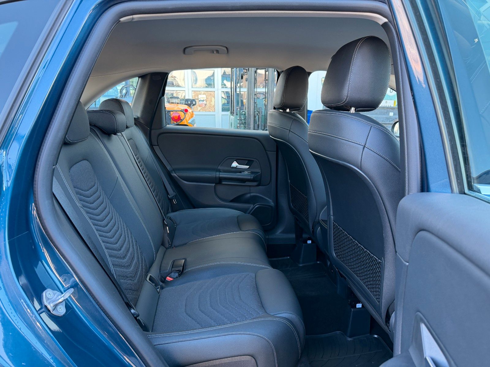 Fahrzeugabbildung Mercedes-Benz B 220 d Style R-Kamera+LED+Carplay+TOTW