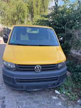 Volkswagen 2x Volkswagen VW T5 (Transporter) - VW T5 Gebrauchtwagen in Oberhausen