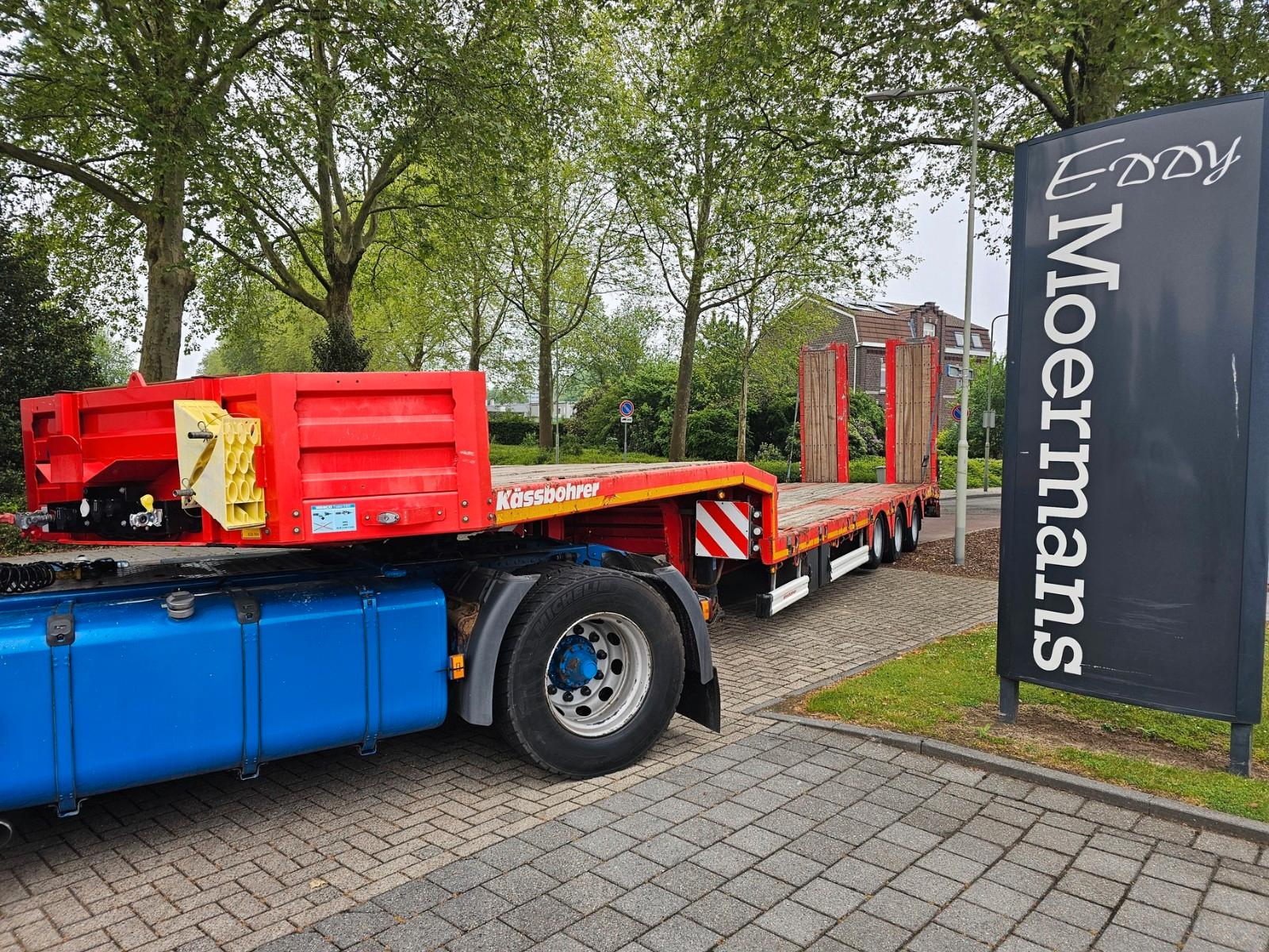 Kässbohrer LB3E Mit Hydrauliesche Rampen