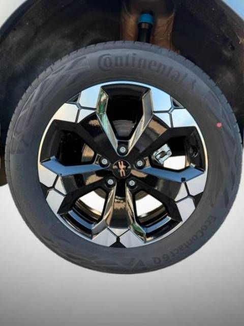 Fahrzeugabbildung Dacia Bigster Extreme TCe 140